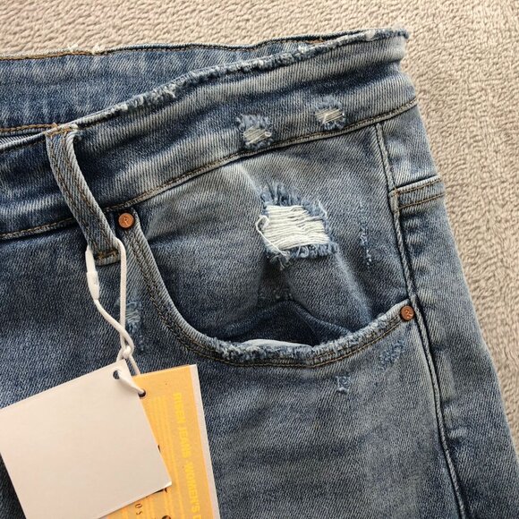 NWT Risen Women Whitney Jeans Size 3XL Light Wash Wide Leg Distressed Blue Denim - Picture 13 of 16